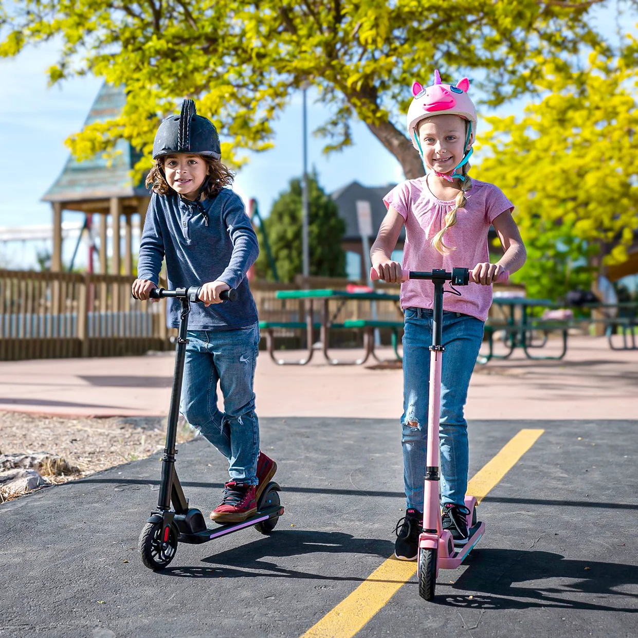 Patinete elétrico Drop Go Kids com autonomia de 8km e motor de 150W