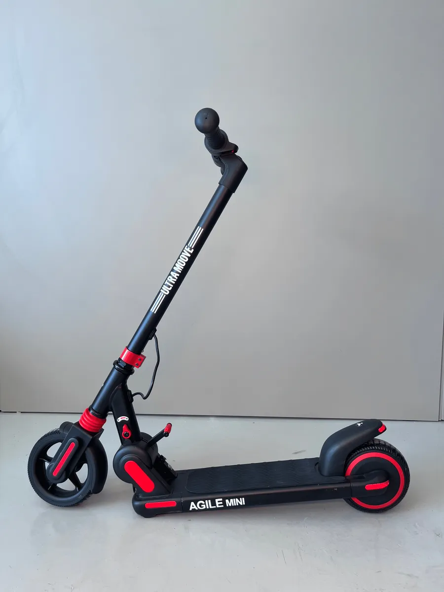 Patinete elétrico Ultra Moove Mini Agile 150w — design e acabamento