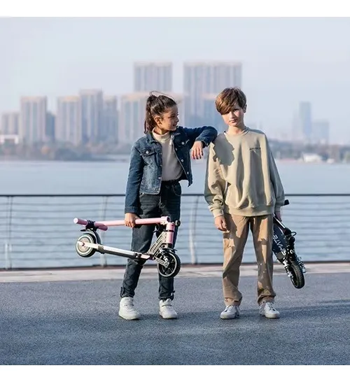 Detalhe técnico do Patinete elétrico Ydtech Led